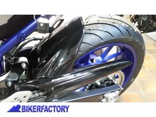 BikerFactory Parafango posteriore PYRAMID colore Gloss Black nero lucido x YAMAHA Tracer 700 Tracer 7 Tracer 7 GT PY06 072442B 1036935